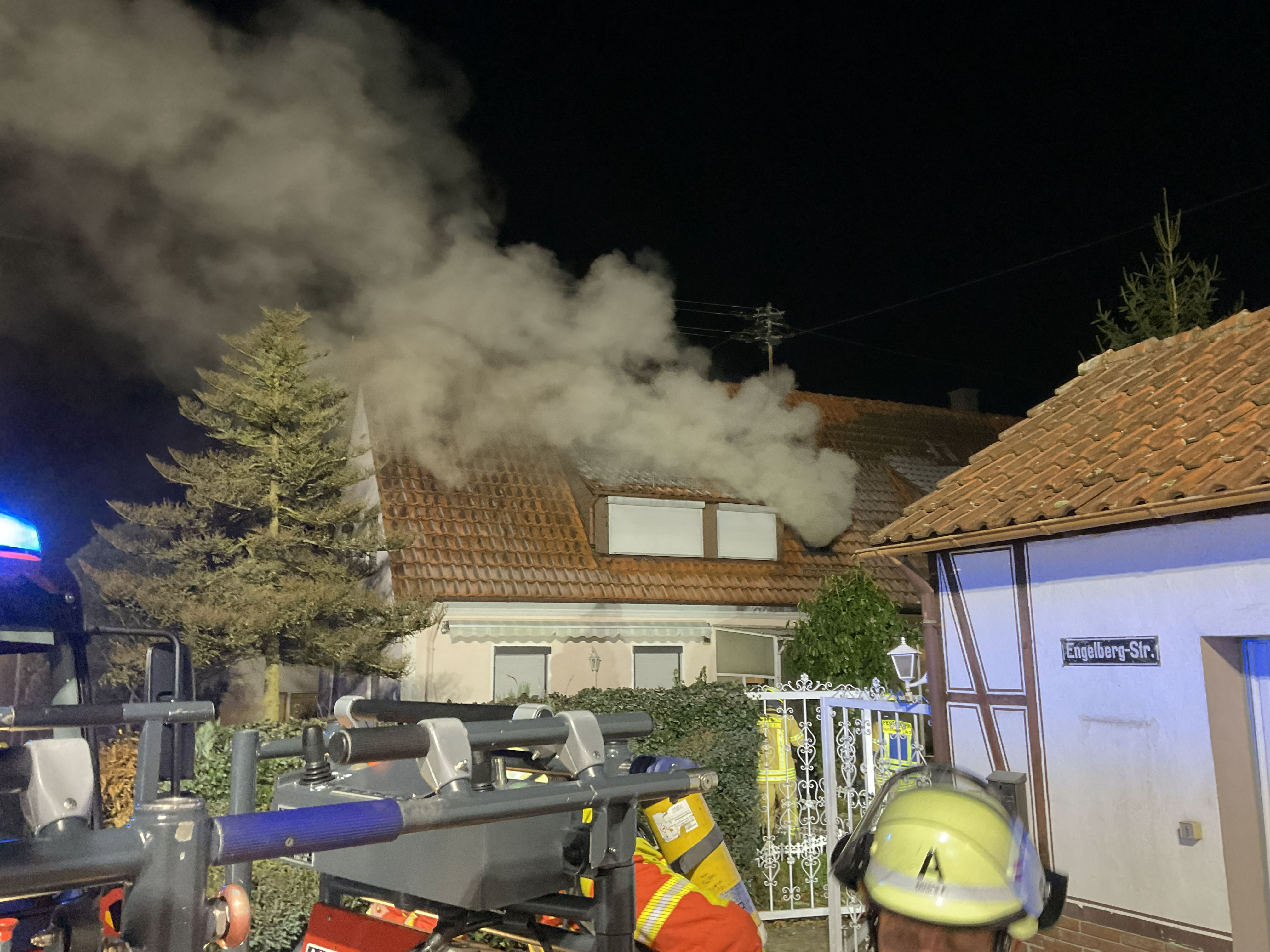Küchenbrand in Doppelhaushälfte